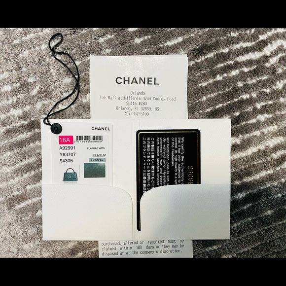 Chanel Chevron Quilted
Small Coco Handle SO BLACK - Picture 2 of 16